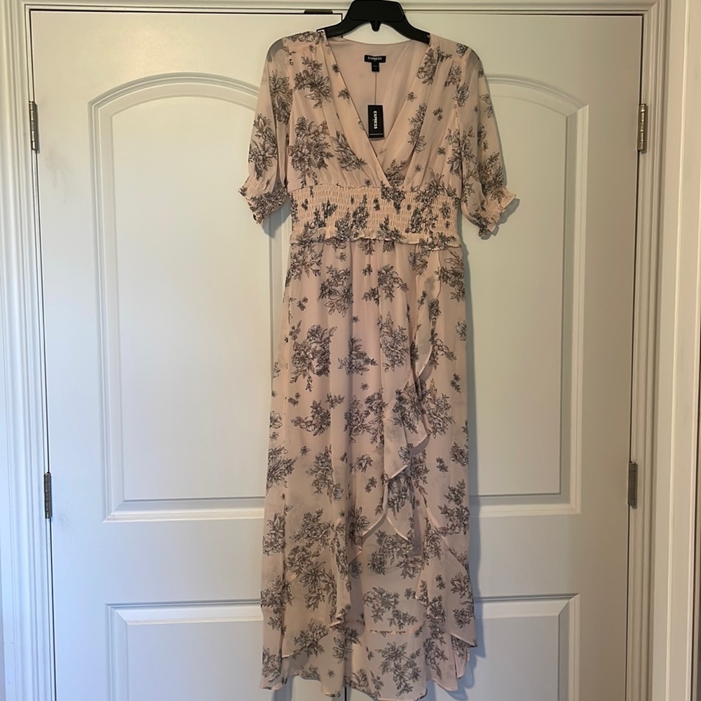NWT Beautiful Express Dress
